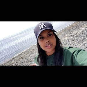 Meet your Posher, Bibi